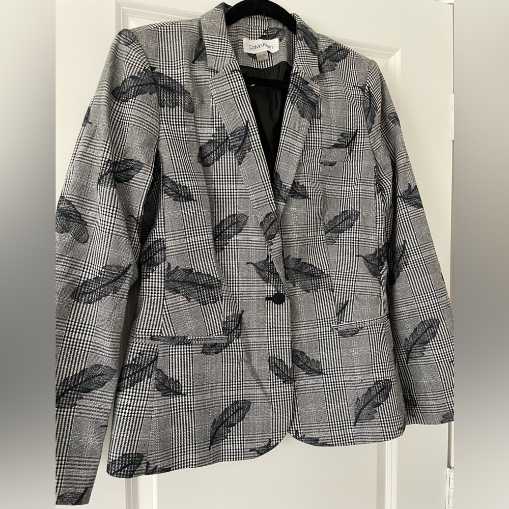 Feather and Plaid Navy thread blazer